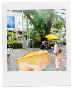 路面販売のサンドアイス。レインボーブレッド。